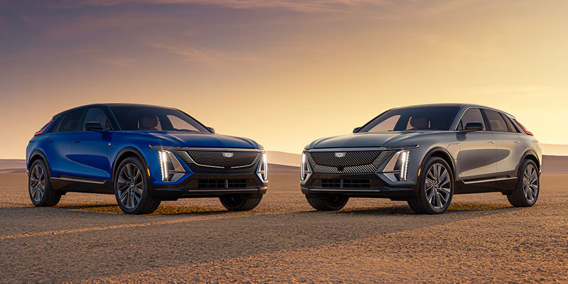 Cadillac LYRIQ interior with 33-inch Horizon Display and premium materials
