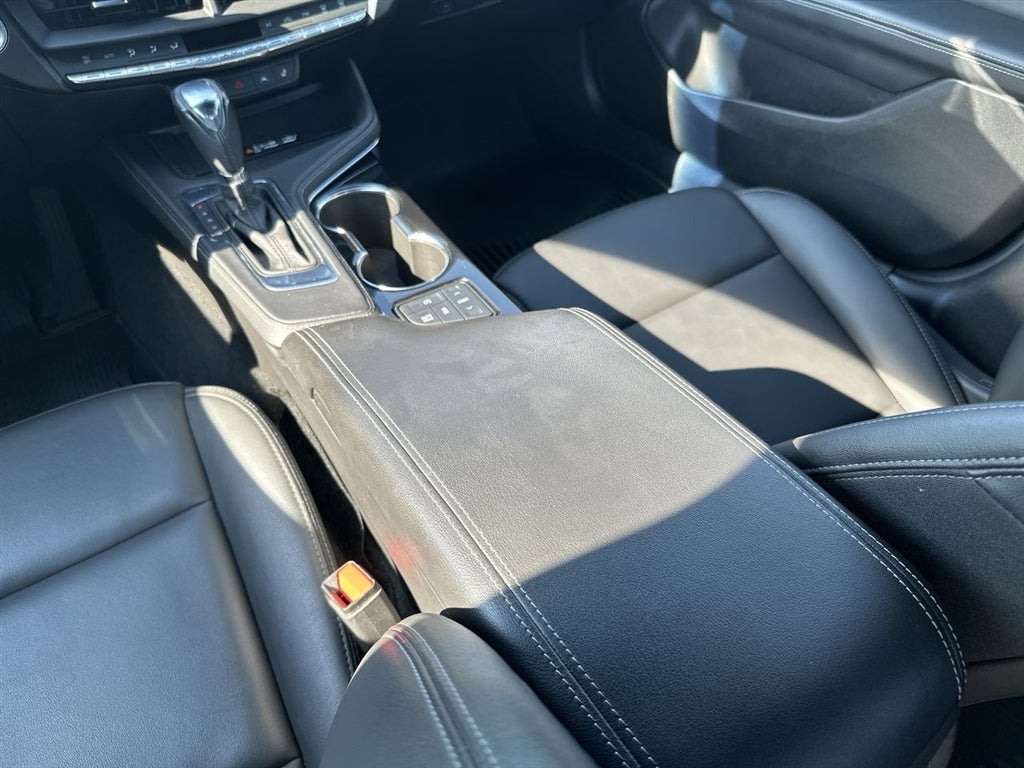 2022 Cadillac CT4 Luxury