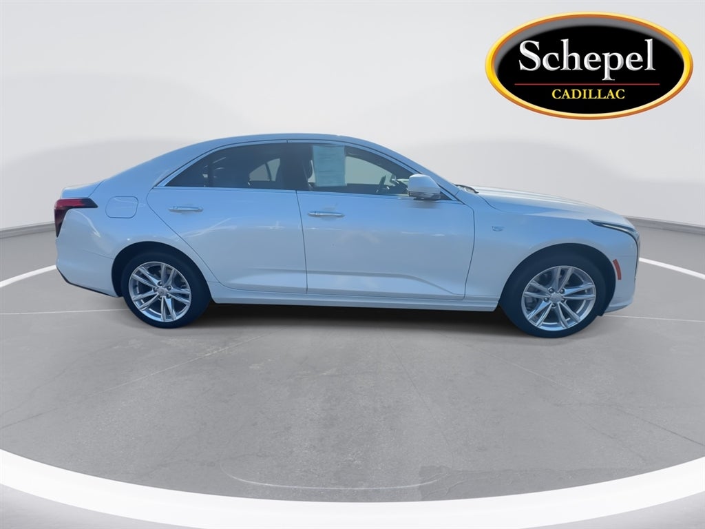 2022 Cadillac CT4 Luxury