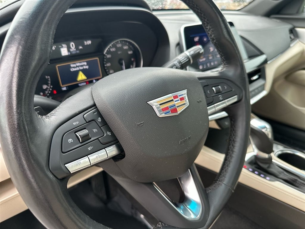 2023 Cadillac CT4 Luxury