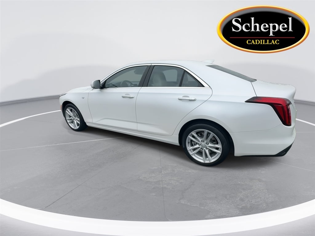 2023 Cadillac CT4 Luxury