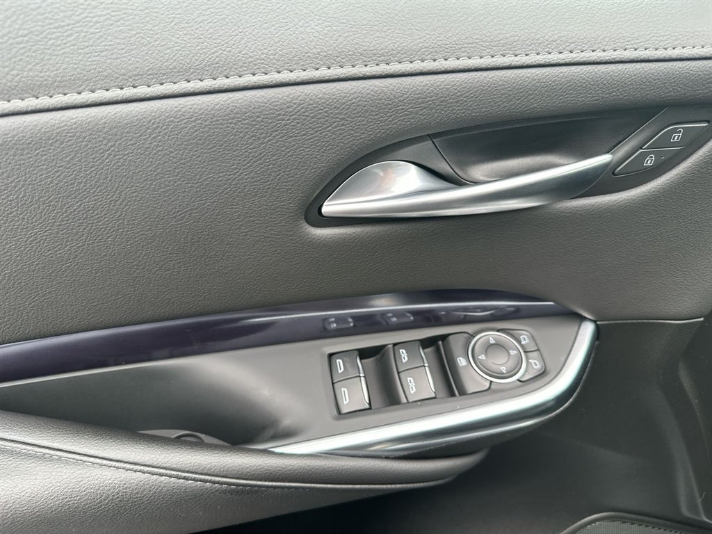 2023 Cadillac XT4 AWD Luxury