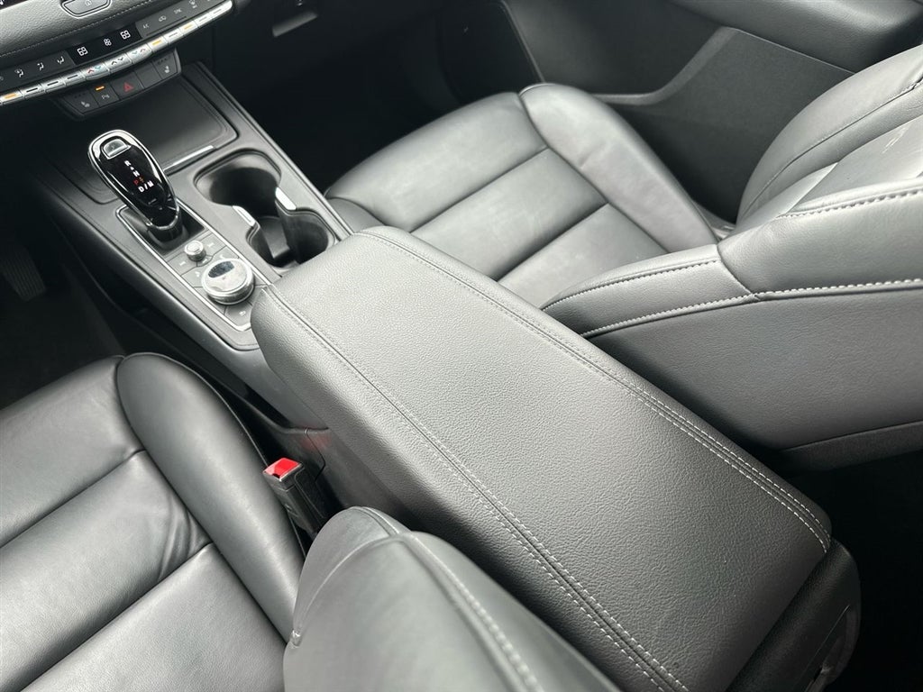 2023 Cadillac XT4 AWD Luxury