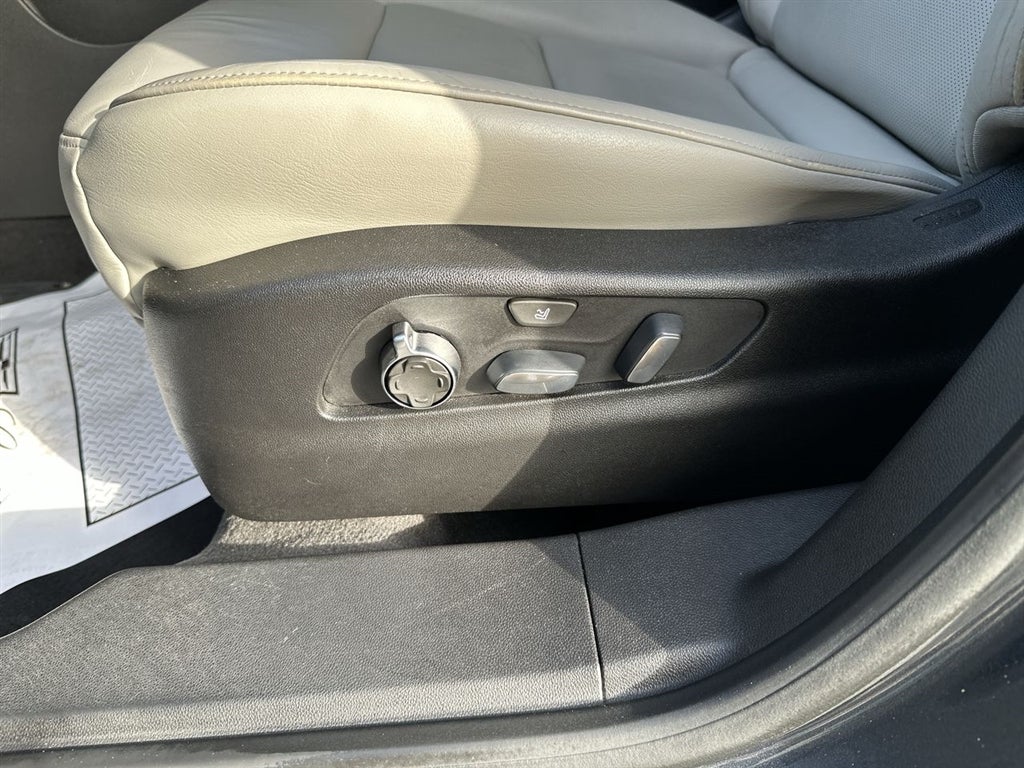 2019 Cadillac XT4 FWD Premium Luxury