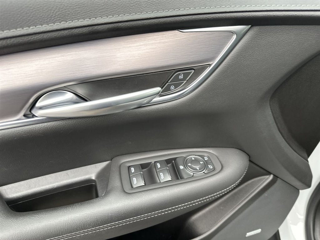 2023 Cadillac XT5 Luxury