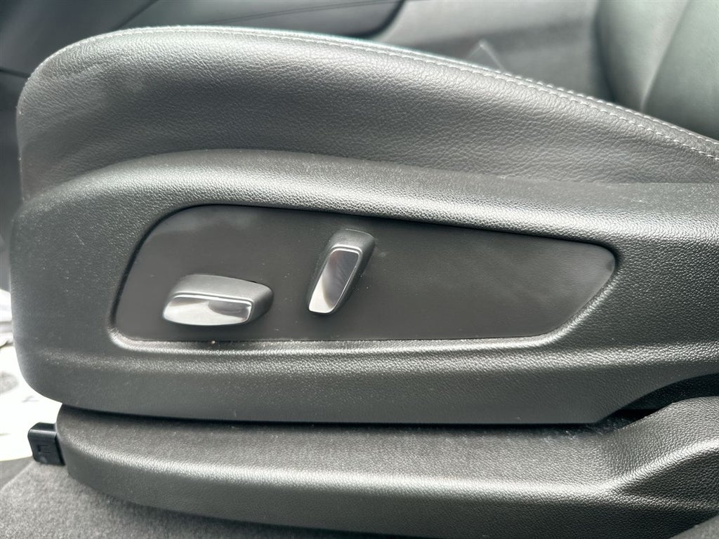 2024 Cadillac XT5 Luxury