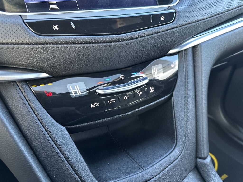 2024 Cadillac XT5 Premium Luxury