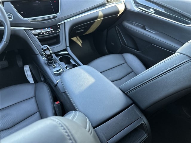 2022 Cadillac XT5 Premium Luxury