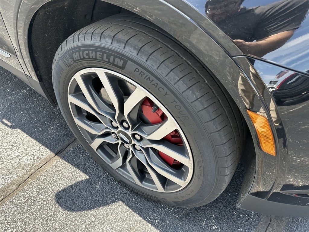 2023 Cadillac XT5 Sport