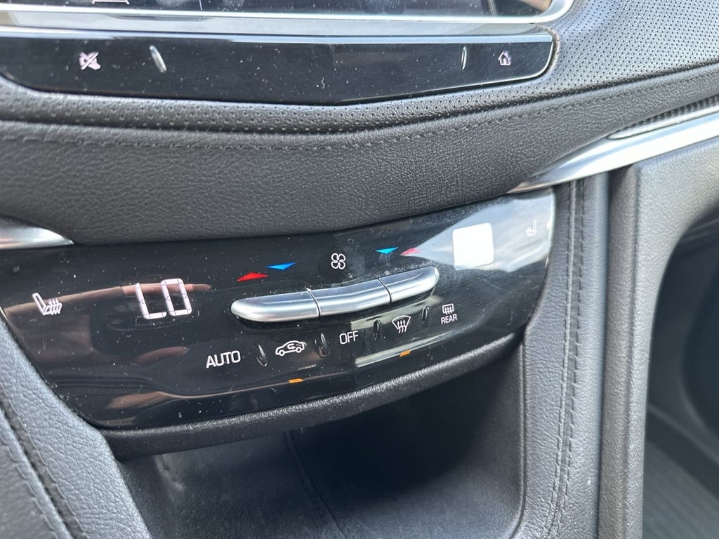2023 Cadillac XT5 Sport