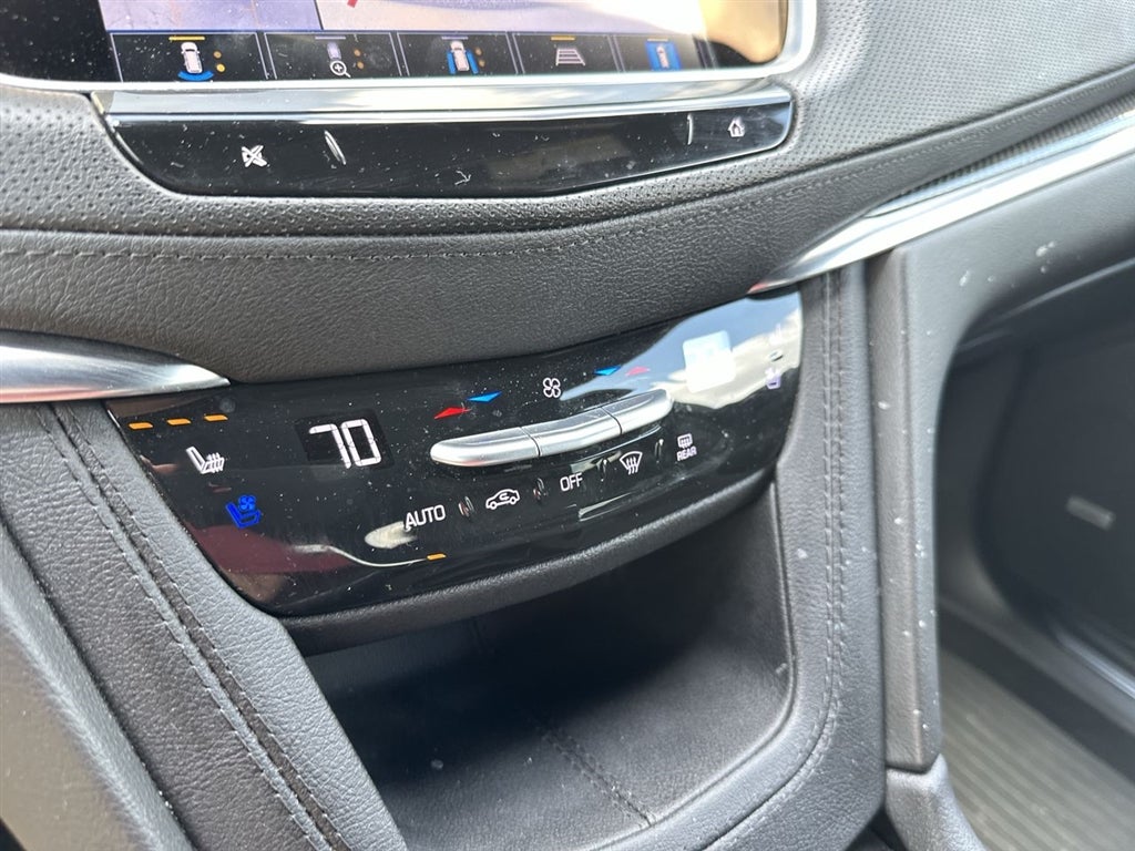 2023 Cadillac XT5 Sport