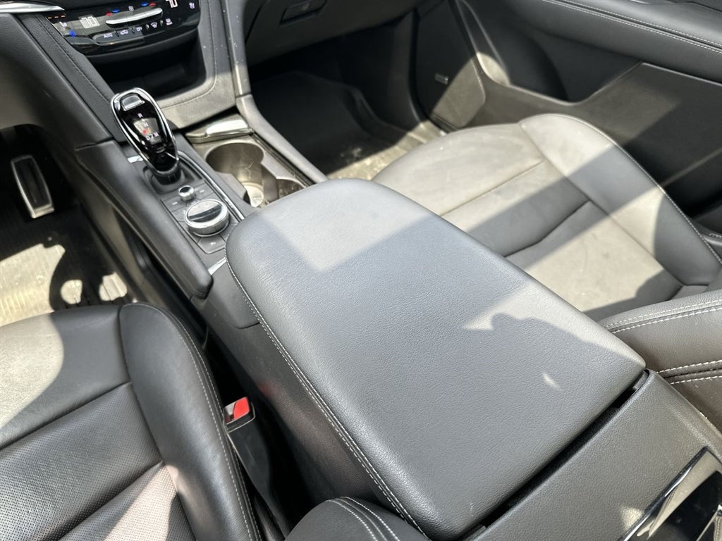 2023 Cadillac XT5 Sport