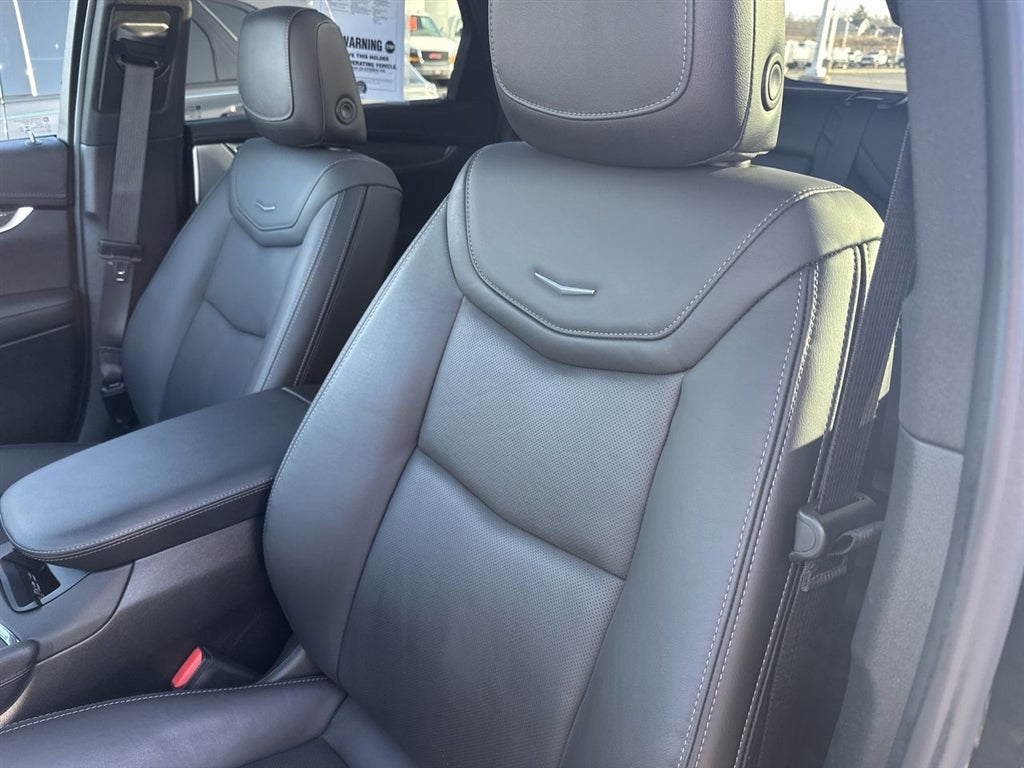 2022 Cadillac XT5 Sport