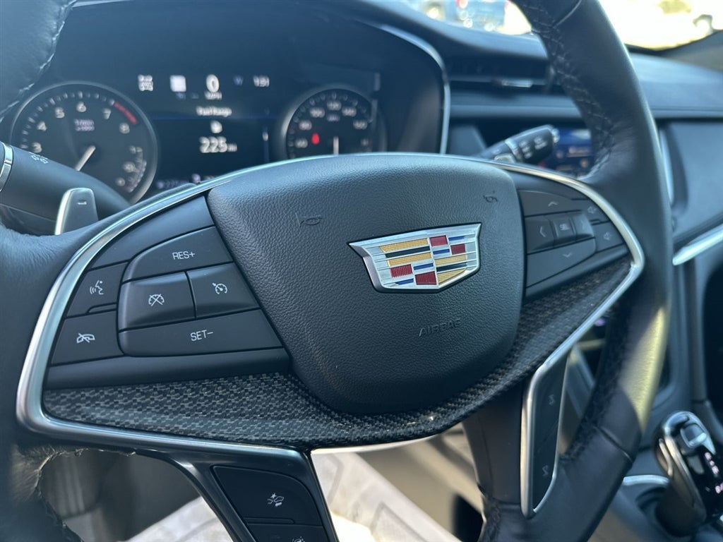 2022 Cadillac XT5 Sport