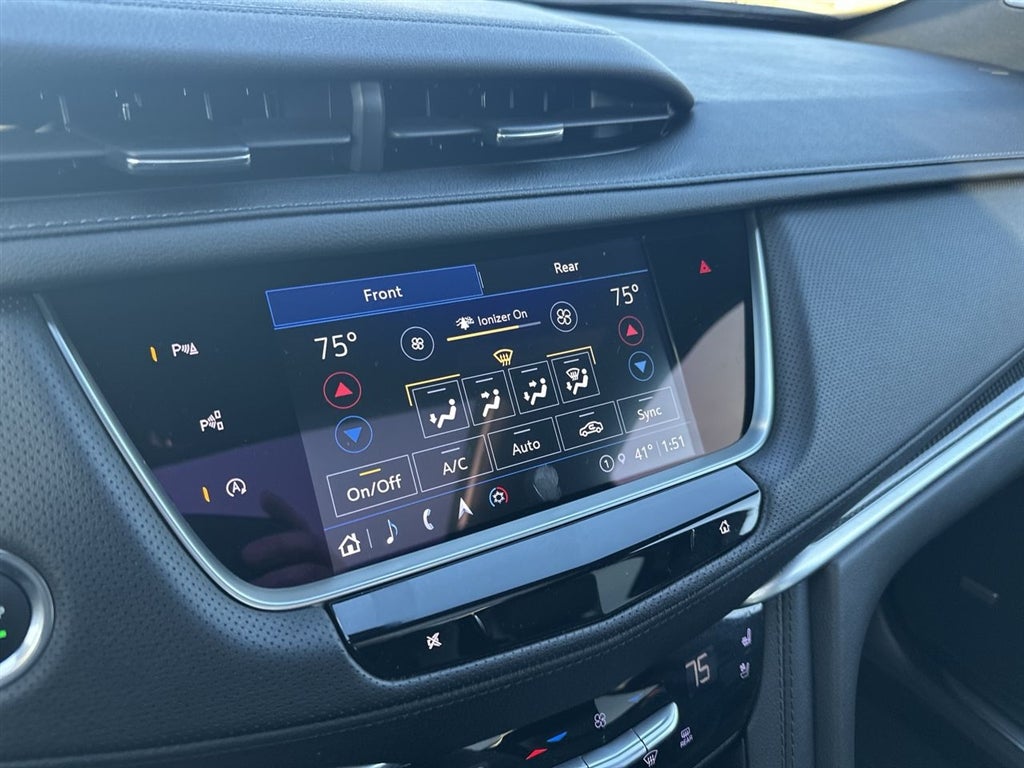 2022 Cadillac XT5 Sport