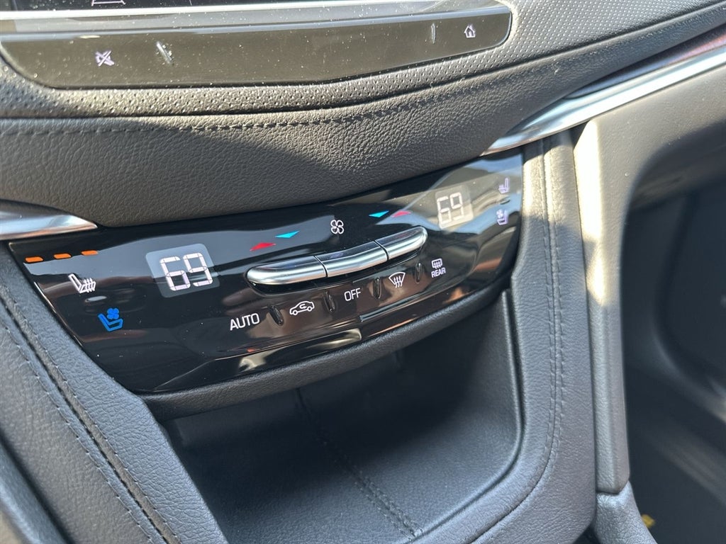 2023 Cadillac XT5 Sport