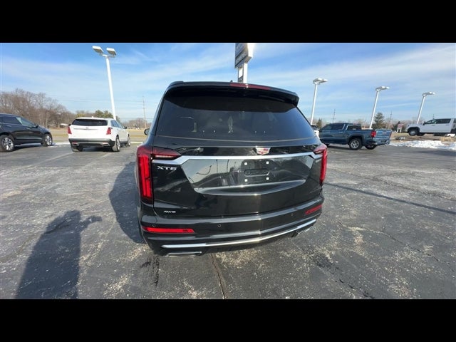 2024 Cadillac XT6 Luxury