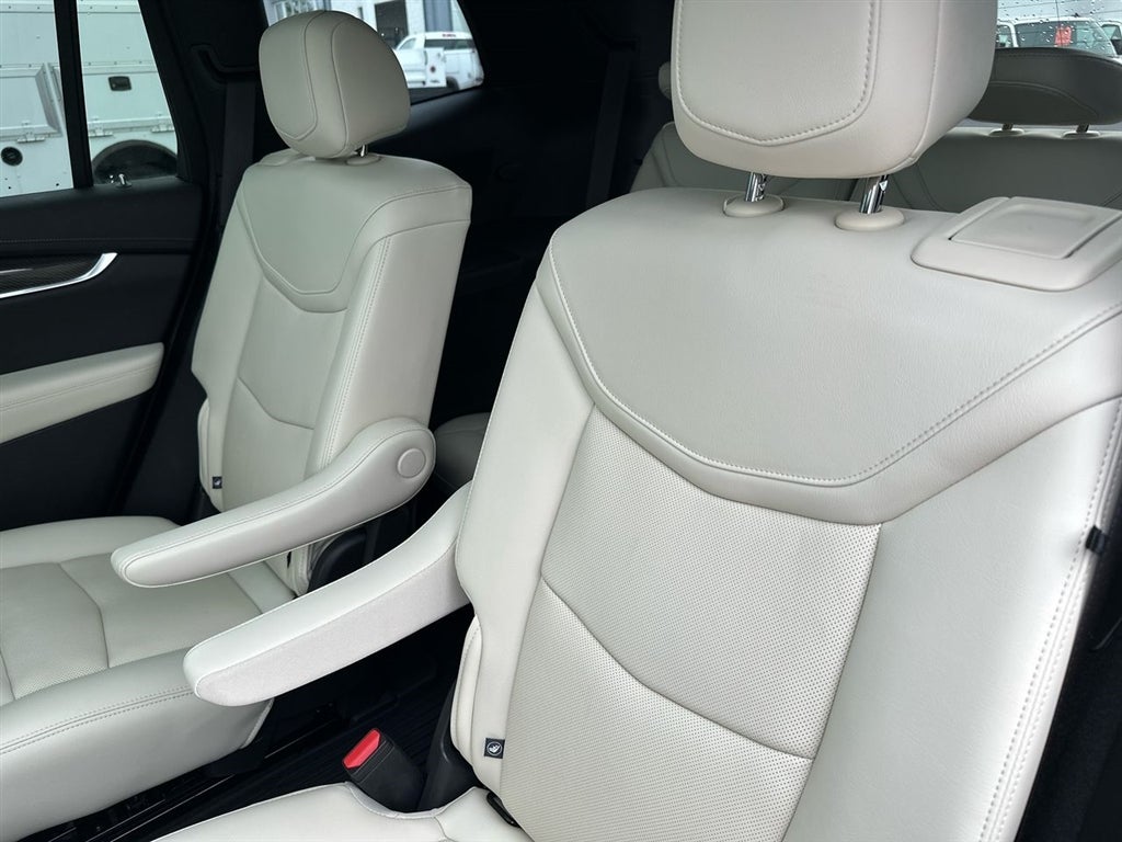 2023 Cadillac XT6 AWD Sport