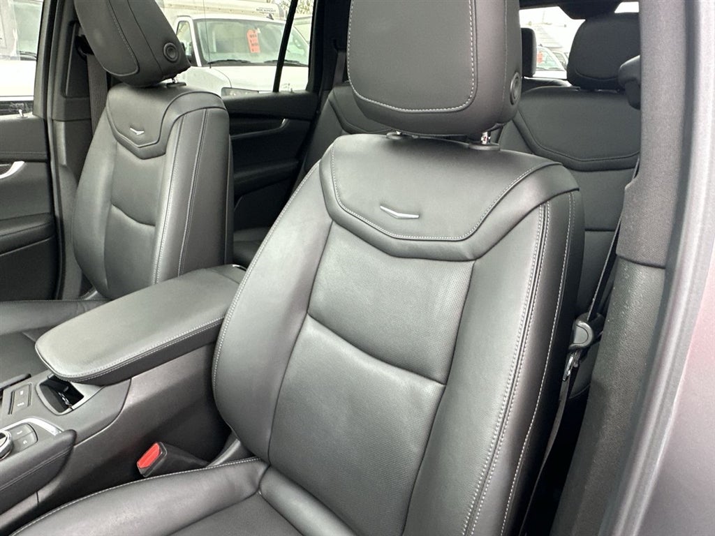 2023 Cadillac XT6 Sport