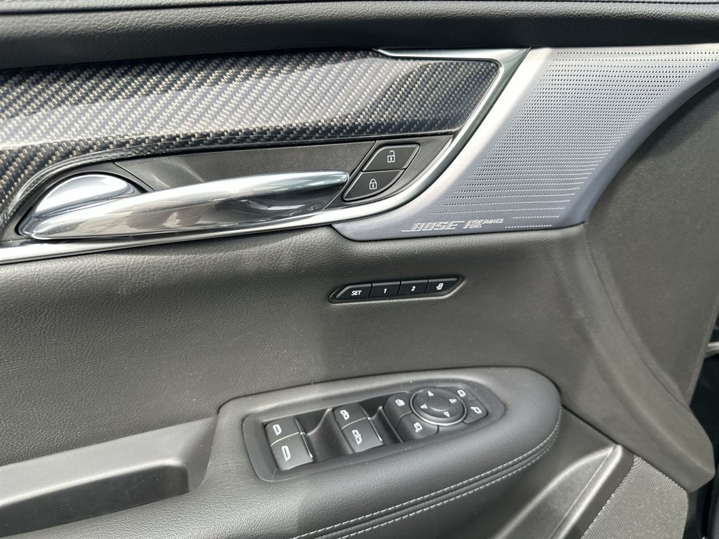 2024 Cadillac XT6 Sport