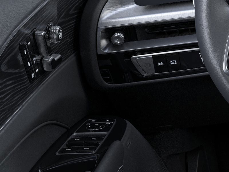 2025 Cadillac LYRIQ Sport 2