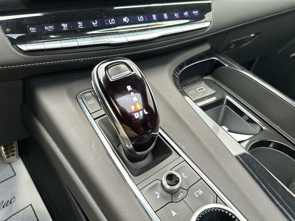 2024 Cadillac Escalade Sport