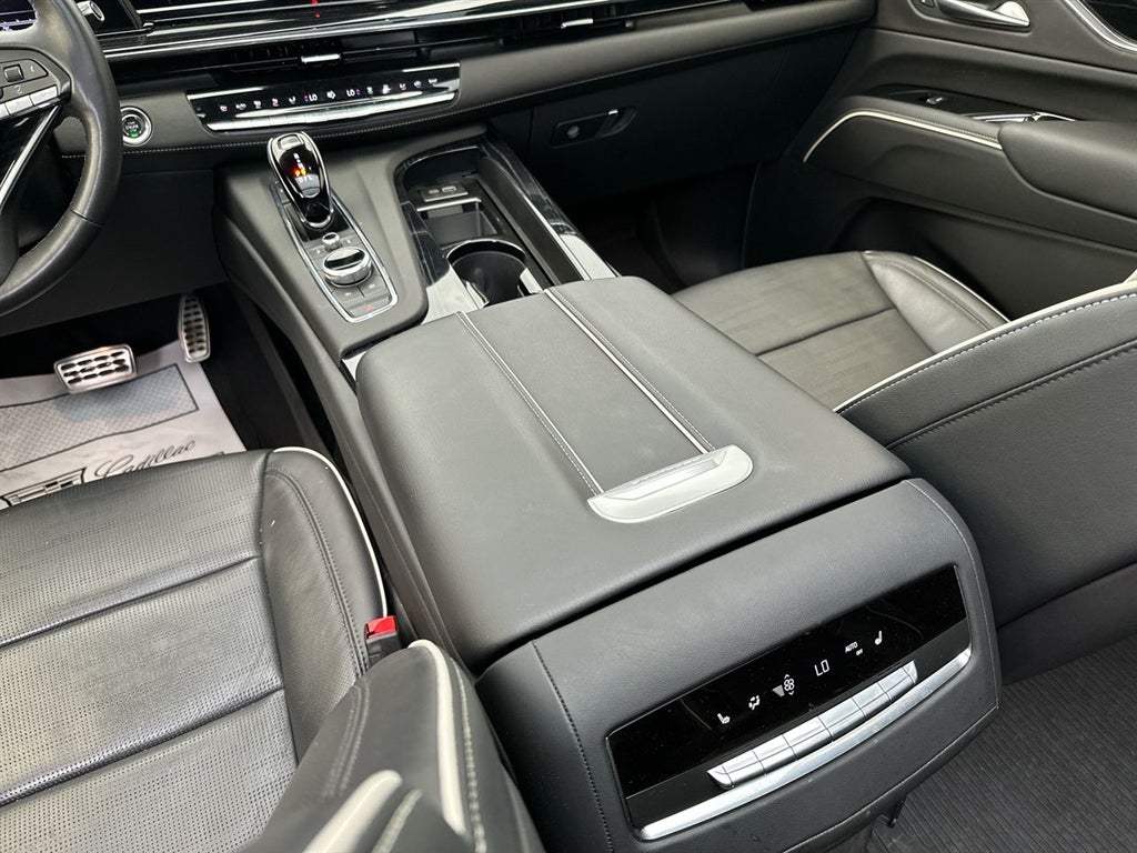 2024 Cadillac Escalade Sport