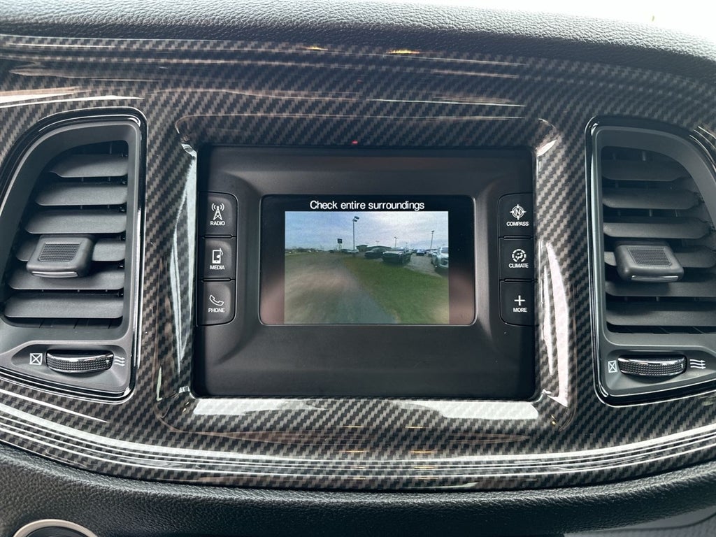 2017 Dodge CHALLENGER SXT