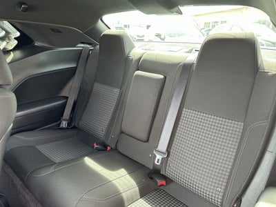 2017 Dodge CHALLENGER SXT