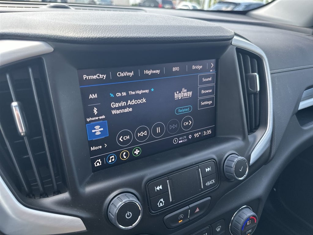 2023 GMC Terrain SLT