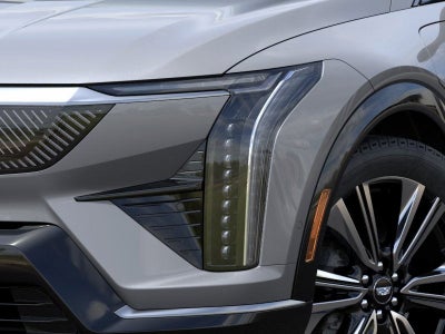 2025 Cadillac OPTIQ Luxury 2