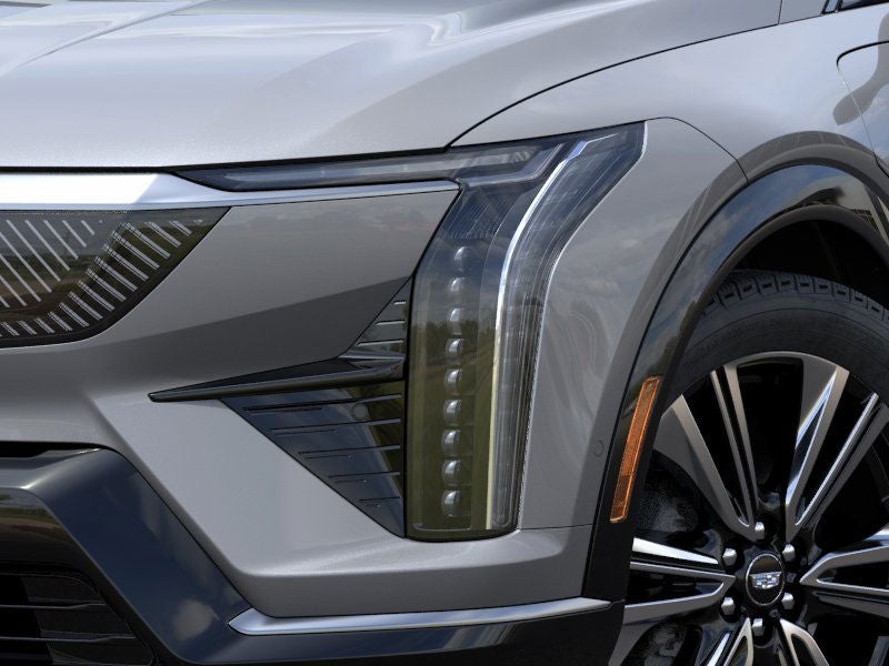 2025 Cadillac OPTIQ Luxury 2