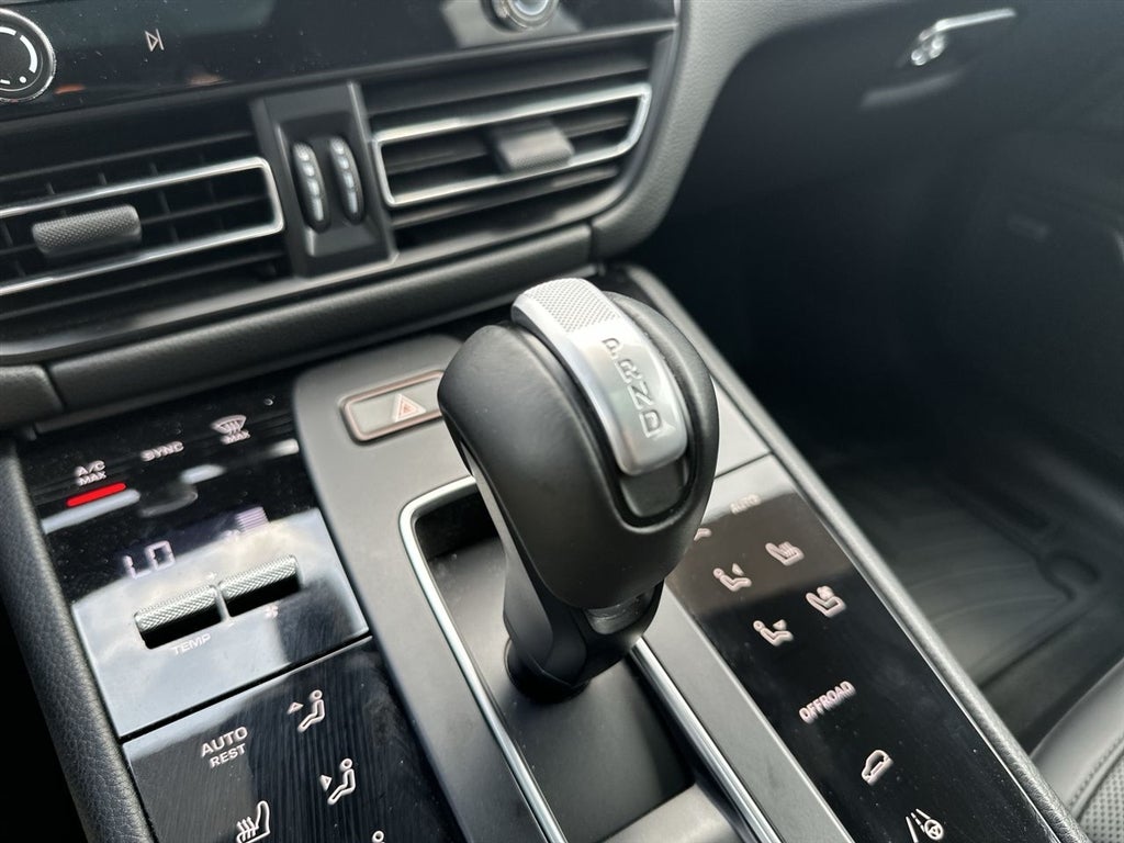 2023 Porsche Macan 4DR AWD