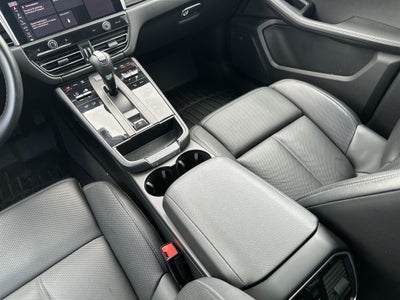 2023 Porsche Macan 4DR AWD