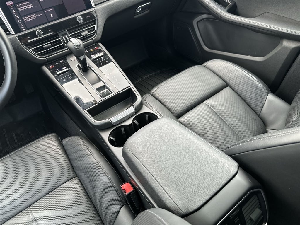2023 Porsche Macan 4DR AWD